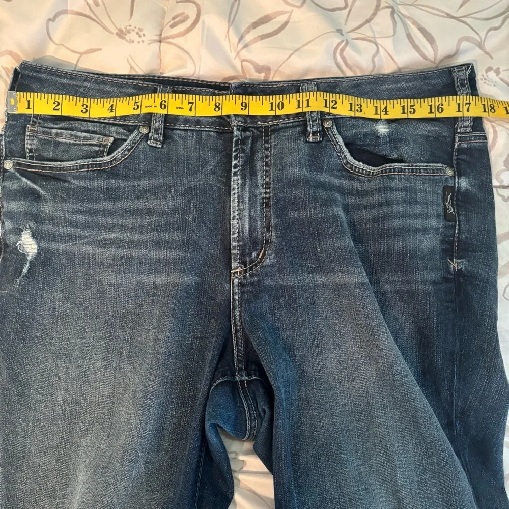 Silver Jeans Co. Avery Skinny Crop Jeans - Picture 10 of 15